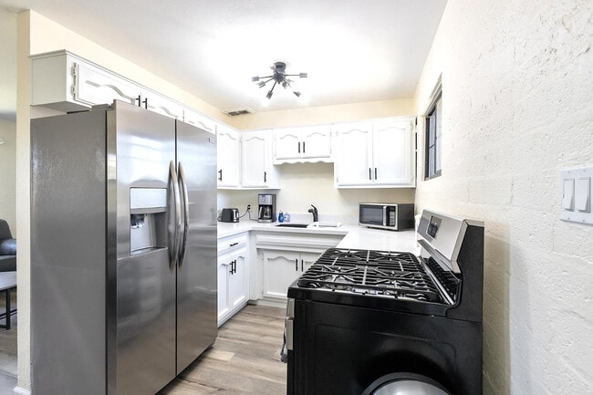 Building Photo - 4417 N 21st St