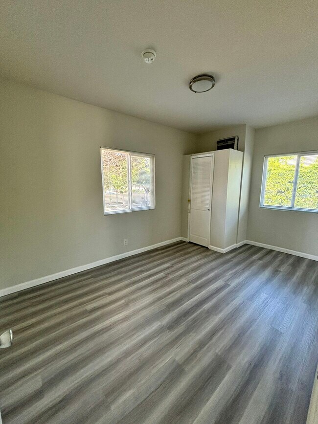 Building Photo - 13423 Olive Dr