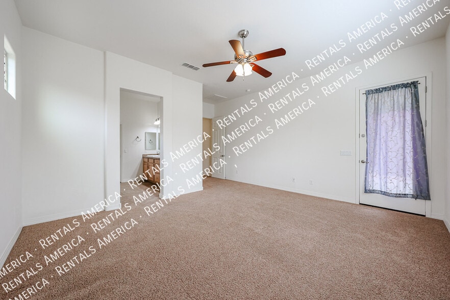 Building Photo - 1133 E Buckingham Ave