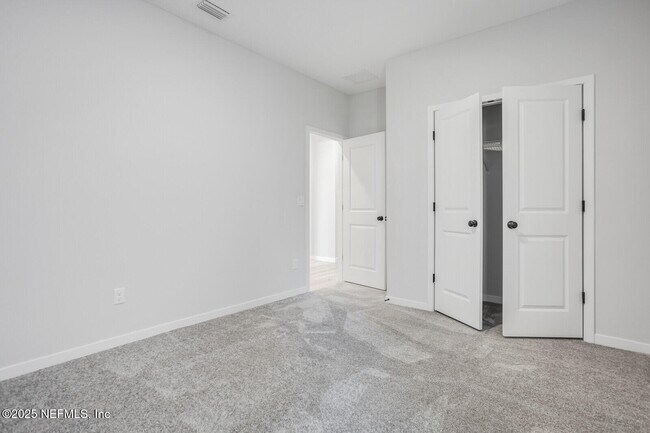 Building Photo - 95999 Surrey Pl