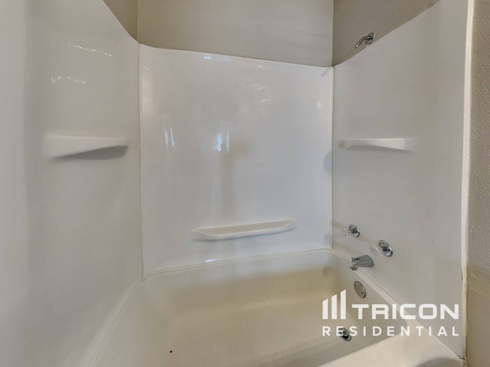 Building Photo - 10218 Basin Field Dr