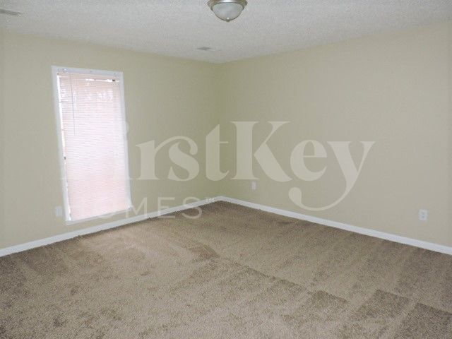 Building Photo - 143 Walnut Creek Rd