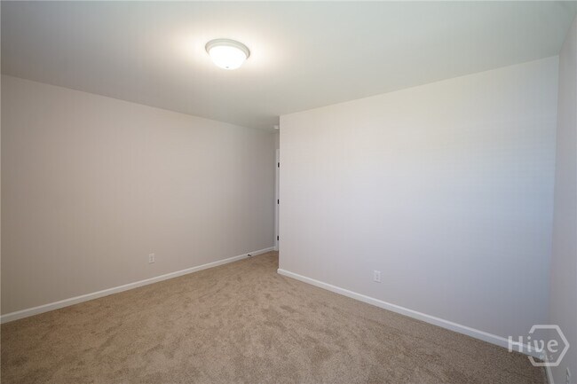 Building Photo - 105 Exmoor Circle