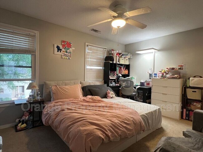 Building Photo - 343 Old Greenville Hwy