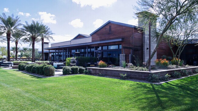 Building Photo - 3Bed/2Bath Home In Scottsdale! JOIN THE WA...