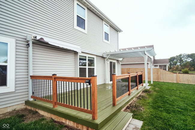 Building Photo - 681 N Crystal Dr