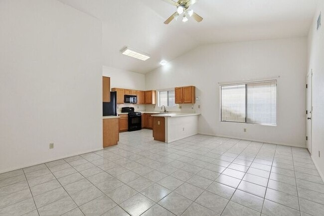 Building Photo - 8063 S New Abbey Dr