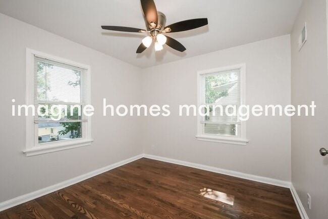 Building Photo - Gorgeous 3 Bedroom Home in St. Louis