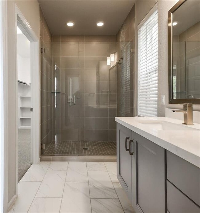 Building Photo - 10303 Oldham Cv