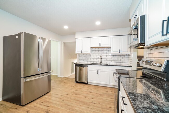 Building Photo - 1719 Ringfield Dr