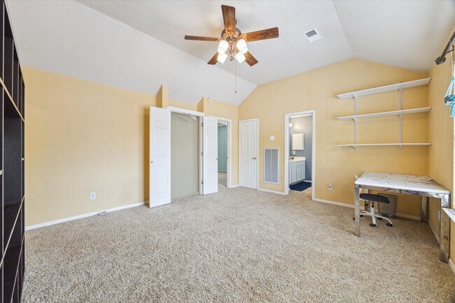 Building Photo - 13907 Carrington Ln