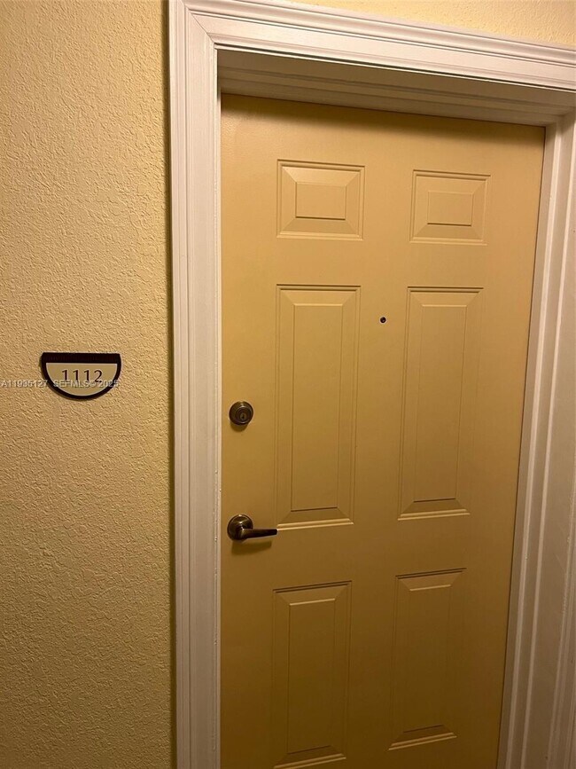 Building Photo - 2501 S Ocean Dr