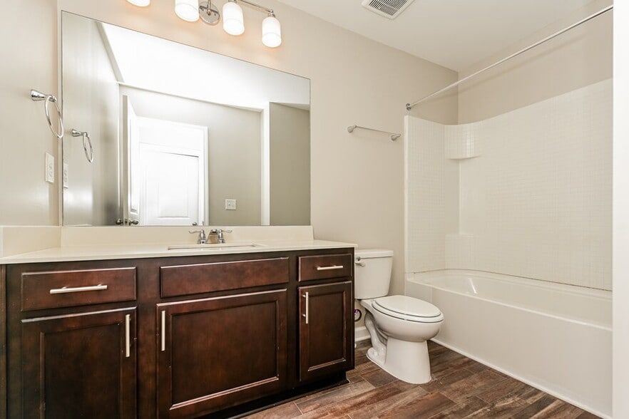 Building Photo - 1083 Cold Water Dr