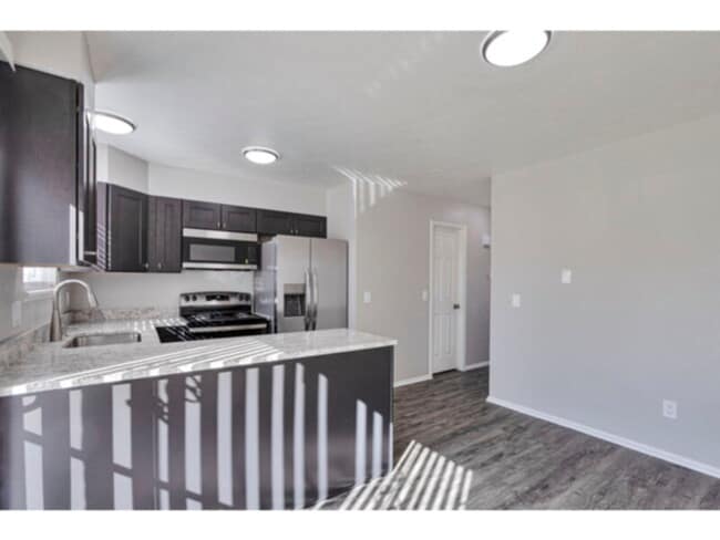 Building Photo - 790 S Patton Ct