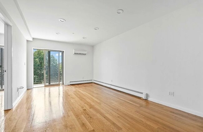 Building Photo - 25-47 23rd St