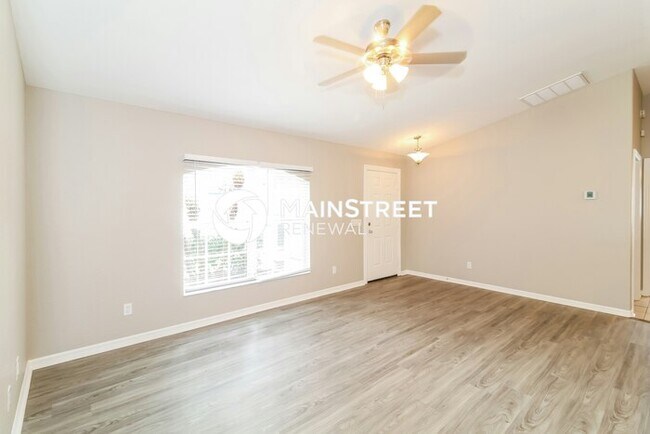 Building Photo - 3 Bedroom Pet-Friendly Home in North Port,...