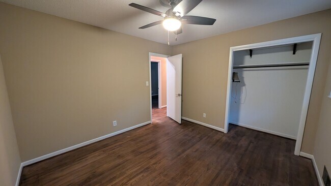 Building Photo - Spacious 4BR Home in Gardendale – Flexible Layout & Massive Backyard!