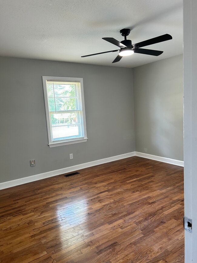 Building Photo - 5305 Bayleaf Dr