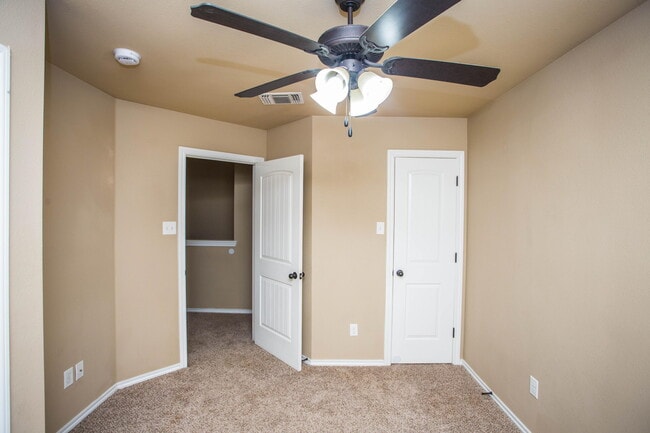 Building Photo - 4423 106th St