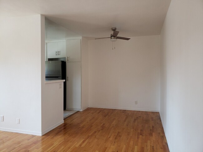 Dinning area fan - 1025 Idaho Ave