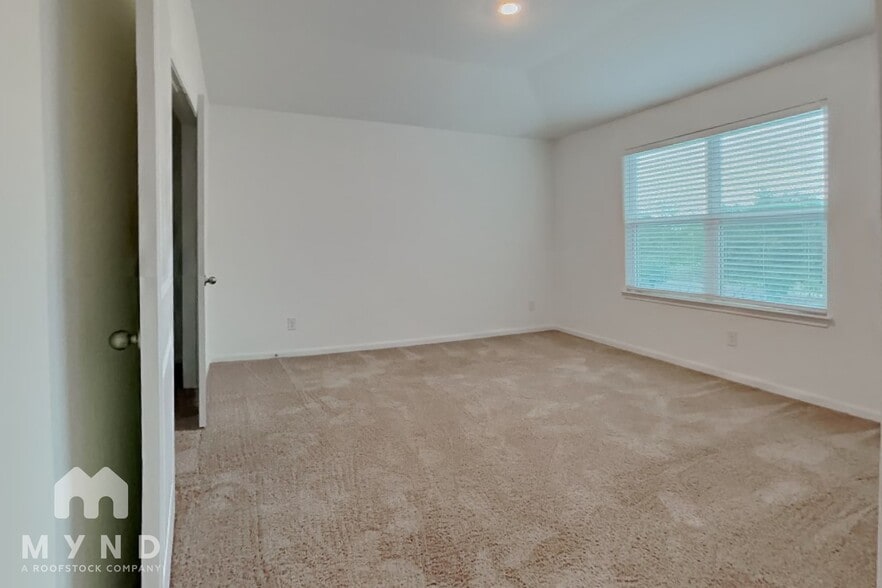Building Photo - 6104 Underwood Way