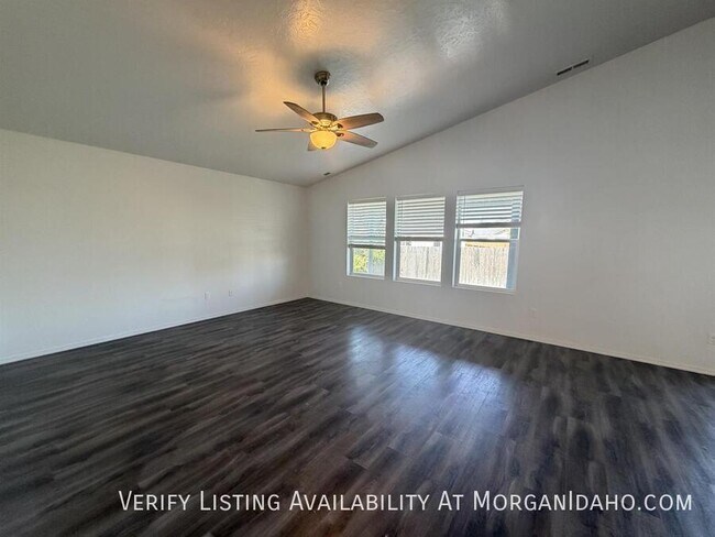 Building Photo - 7690 E Willard Dr