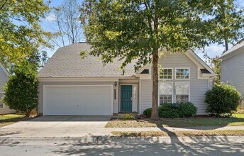 Building Photo - Four-Bedroom Home w/ First Floor Primary S...