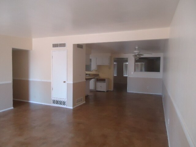 Building Photo - 1301 Cushman Dr