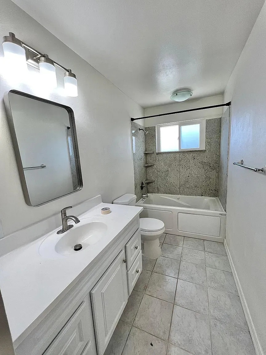 Building Photo - 3175 Machado Ave