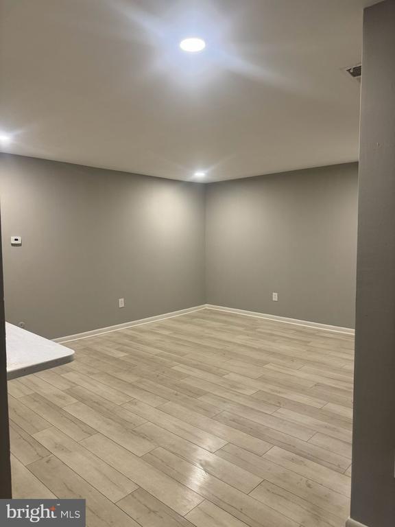 Building Photo - 319 Meadowview Ln
