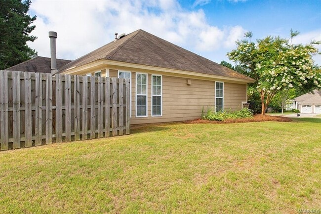 Building Photo - 9728 Silver Bell Ct