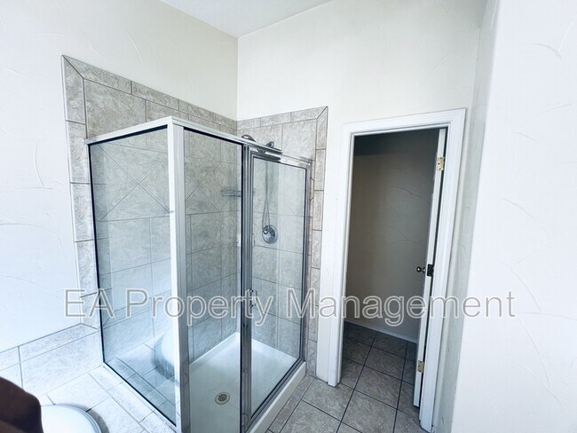 Building Photo - 4616 Stafford Pl NW