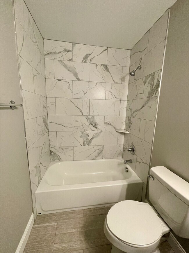 Building Photo - 1 Emanuel Ct