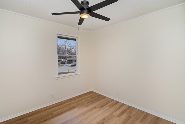 Building Photo - 122 Brookside Dr