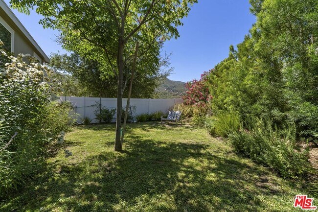 Building Photo - 30473 Mulholland Hwy
