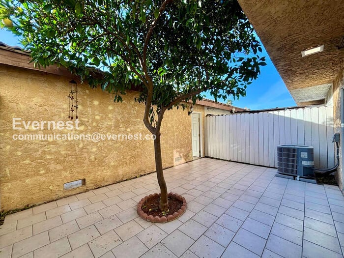 Building Photo - 8347 Burnet Ave