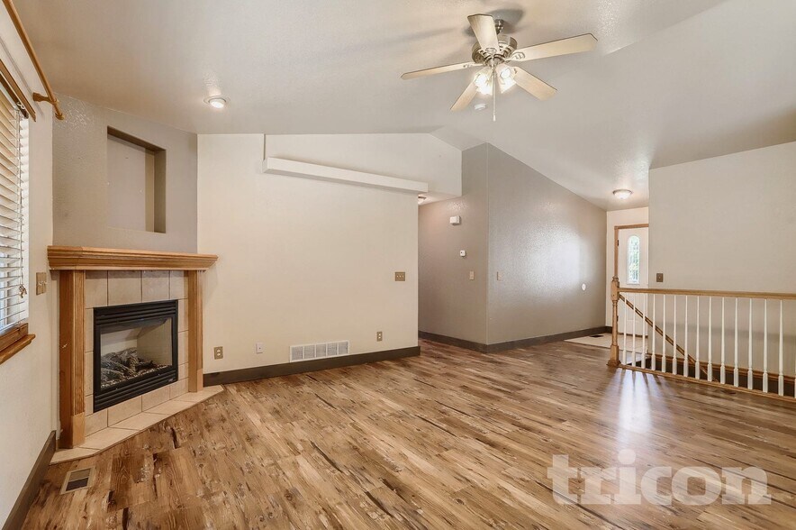 Building Photo - 644 Blue Azurite Ave