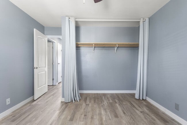 Building Photo - Discover this top-floor, two-bedroom, one-...