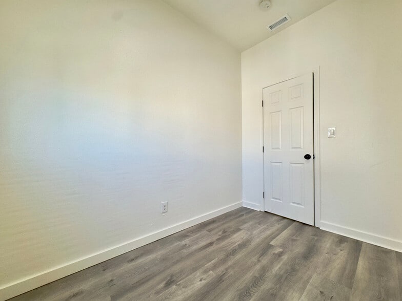 Building Photo - 3641 West St