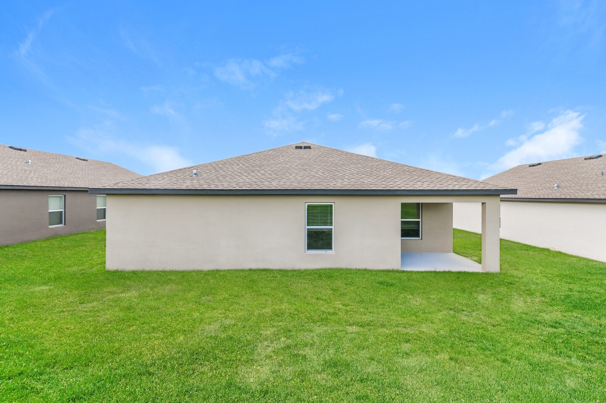 Building Photo - 1387 Swan Lake Cir