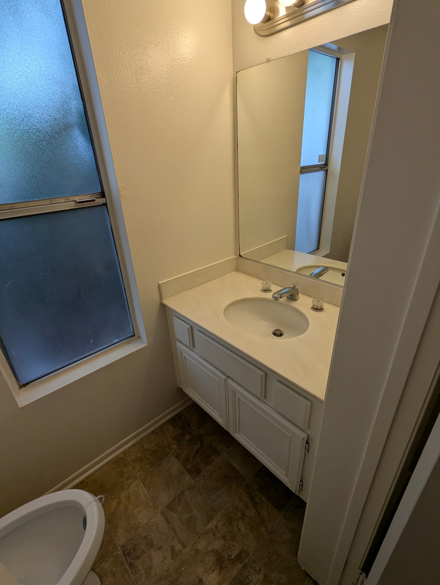 Building Photo - 137 Dogwood Ln