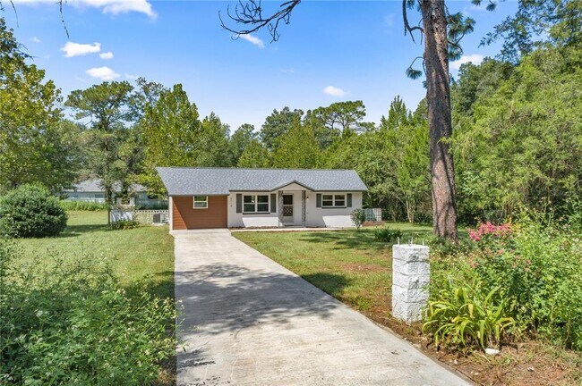 Building Photo - 5714 SW 196th Ave