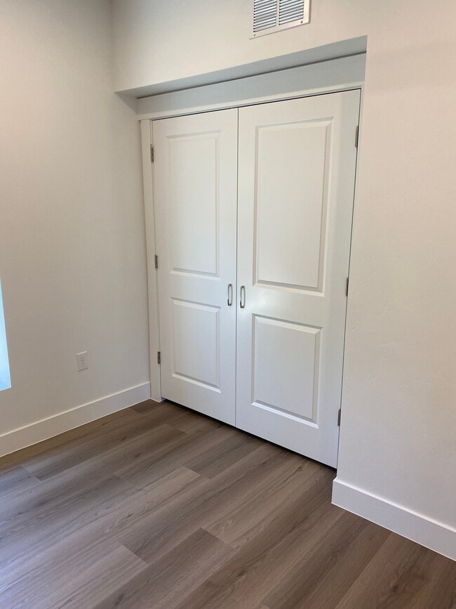 Building Photo - 1028 S 700 E