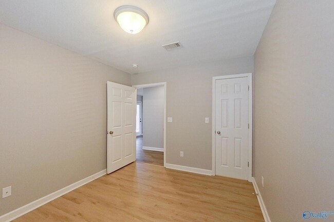 Building Photo - 150 Wexford Way