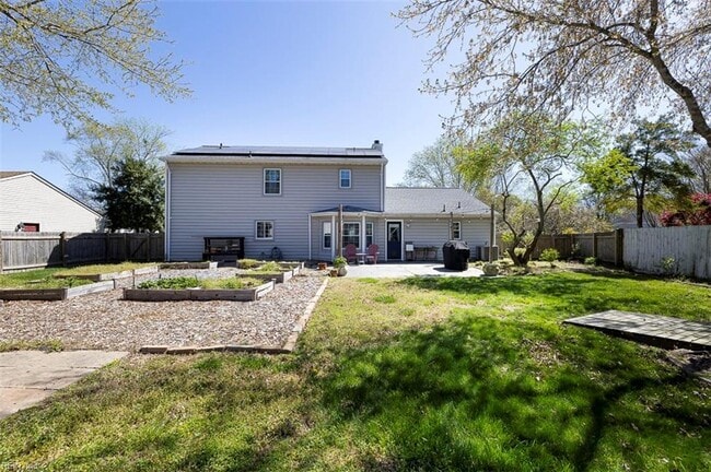 Building Photo - 2309 Rockingchair Ln