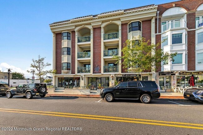 Building Photo - 57-61 Brighton Avenue Unit 301