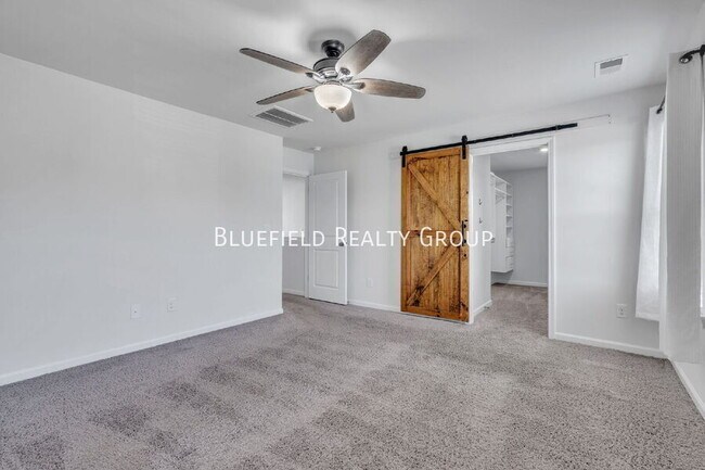 Building Photo - 1264 Canter Pl