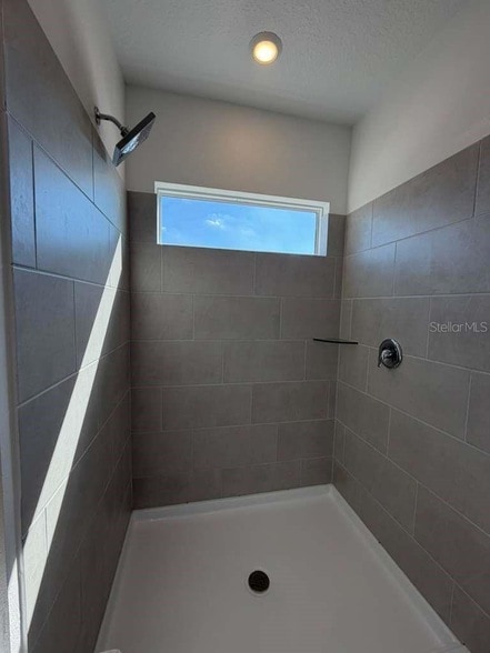 Building Photo - 5195 Loyalty Dr