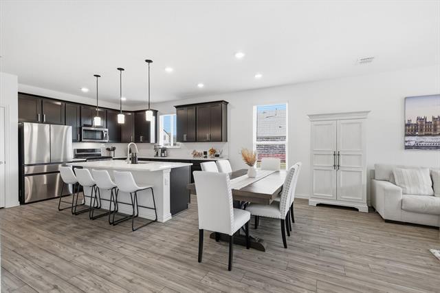 Building Photo - 1008 Elijah Dr