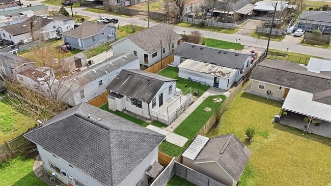 Building Photo - 3531 Cedar Hill Ln